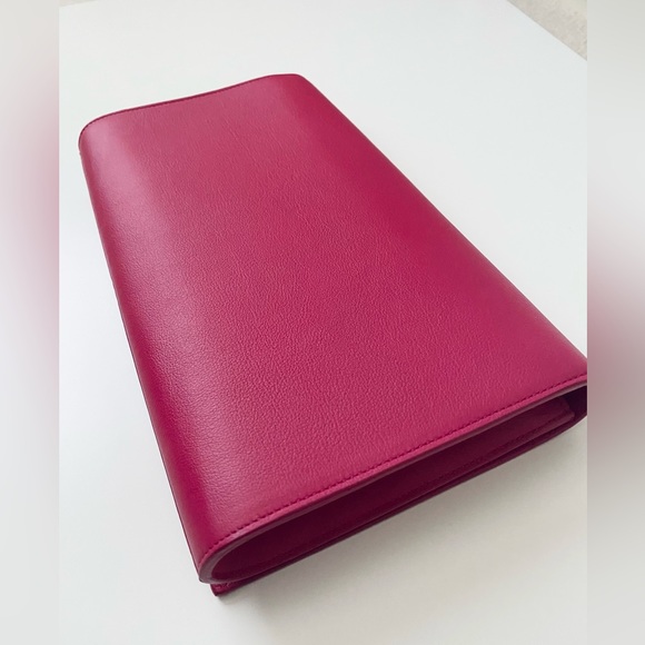 YSL Calfskin Monogram Large Belle De Jour Clutch - Picture 3 of 11